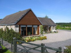 Ballieward Steading Self catering Granton on Spey